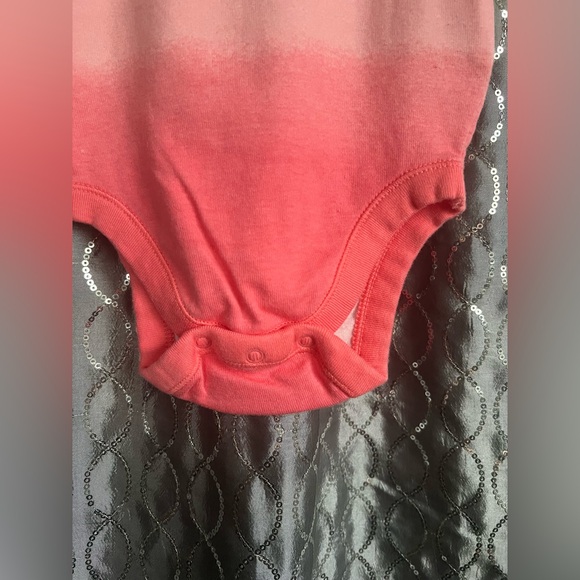 Old Navy Sleeveless Bodysuit for Baby 6-12M - Picture 2 of 4